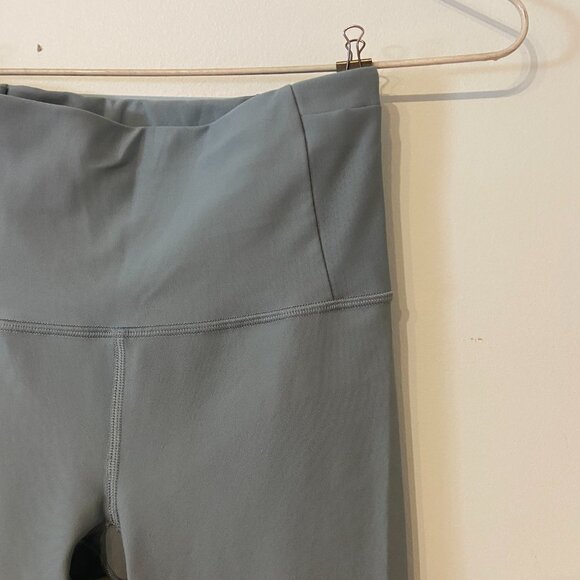 Lululemon zoned in tight with envelope pockets 27" - Picture 9 of 11